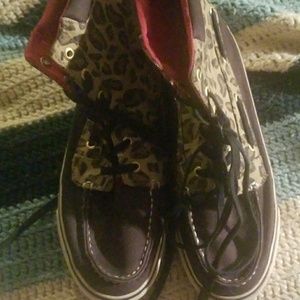 Sperrys brown leporhed print boots